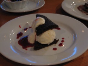 gingerbread sandwich, cream cheese ice cream, raspberry reduction