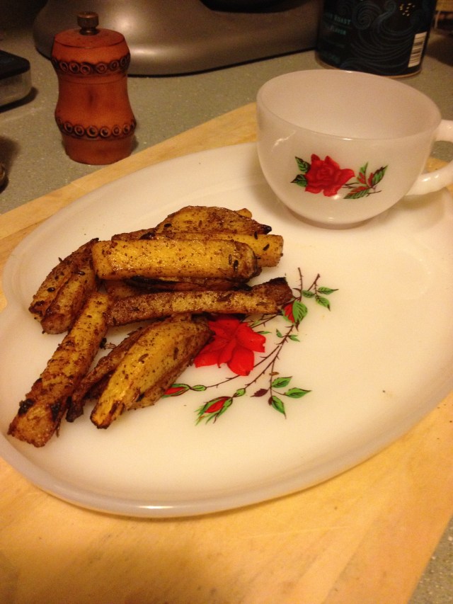 plate, put a few glurps of katchup n a fetching tea vessel. enjoy hot.